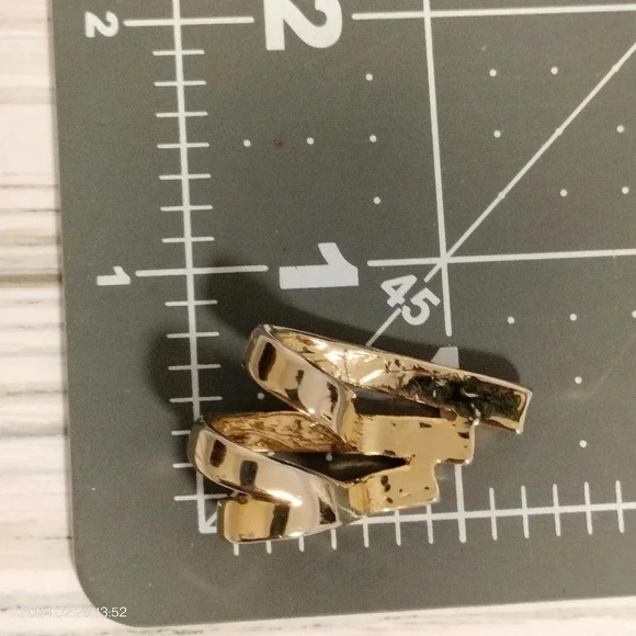 Unique Gold Tone Fashion Statement Abstract Pendant Square Rhinestone Accents - Picture 5 of 7